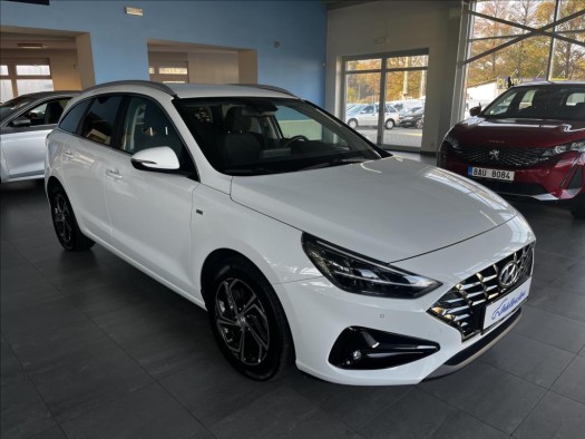 Hyundai i30 1,5   STYLE,TGDI,ZÁRUKA,1.MAJ,ČR
