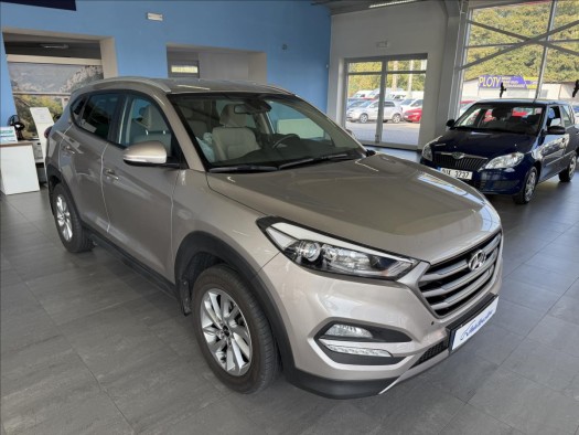 Hyundai Tucson 1,7 64tkm, ČR, SERVISNÍ KNÍŽKA
