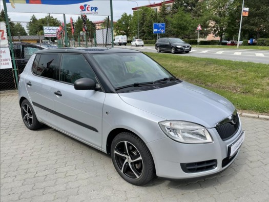 Škoda Fabia 1,4   SERVISNÍ KNÍŽKA