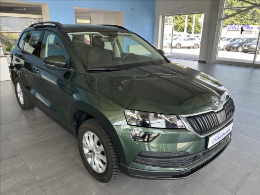 Škoda Karoq 1,0 TSI 81kW,STYLE,ACC