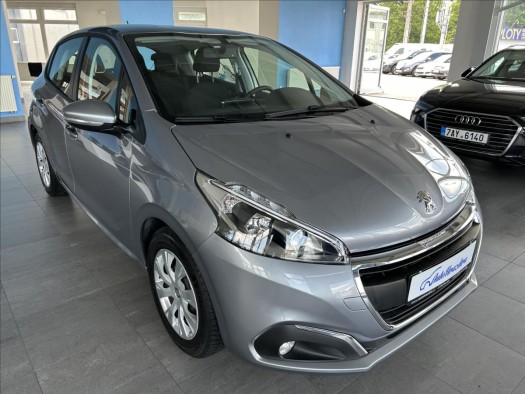 Peugeot 208 1,2   1.MAJITEL,ČR,SERVISKA