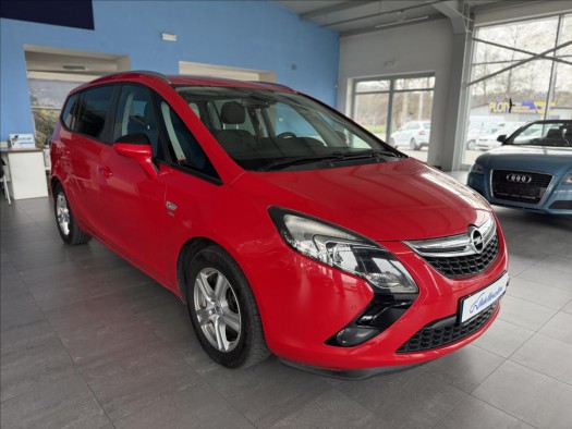Opel Zafira 2,0 96kW,SERVISKA,2.SADA ALU
