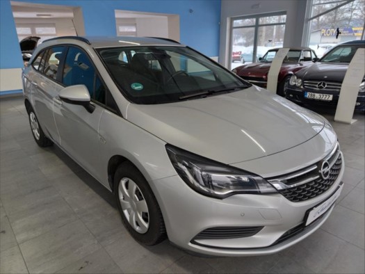 Opel Astra 1,6   CDTi,1.MAJITEL,SERVISKA