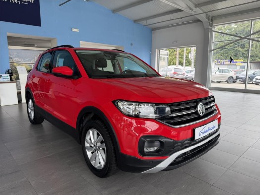 Volkswagen T-Cross 1,0 TSI 70kW,LIFE,SERVISKA