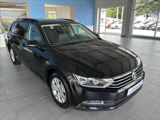 Volkswagen Passat 2,0 TDI 110kW,1.MAJ,SERVISKA