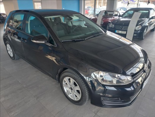 Volkswagen Golf 1,2   TSI, 1.MAJITEL, SERVISKA
