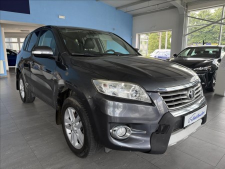 Toyota RAV4 2,2 110kW,4X4,PŮVOD ČR
