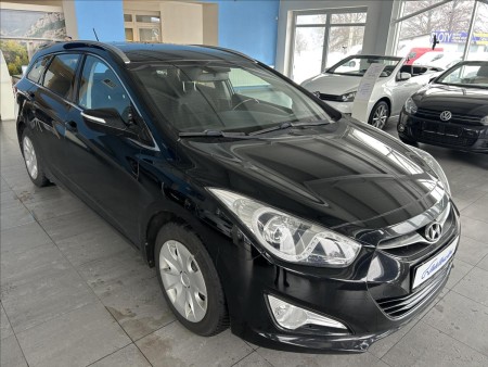 Hyundai i40 1,6   GDI,SERVISNÍ KNÍŽKA