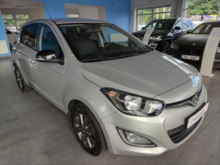 Hyundai i20 1,2 ČR,2.MAJITEL,SERVISKA