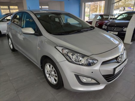 Hyundai i30 1,4 73kW,ČR,SERVISKA