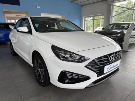 Hyundai i30 1,0   ZÁRUKA,ČR,1. MAJ,FASTBACK
