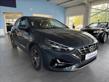Hyundai i30 1,5   TGDi,ZÁRUKA,ČR,1.MAJ,SMART