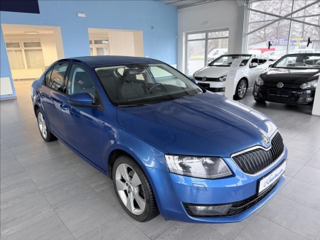 Škoda Octavia 2,0   TDI,DSG,ČR,STYLE,SERVISKA