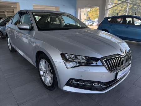 Škoda Superb 1,5   TSI,STYLE,1.MAJ,ČR,SERVISKA