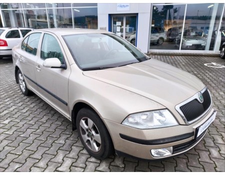Škoda Octavia 1,6 ČR,2.MAJITEL,SERVISKA