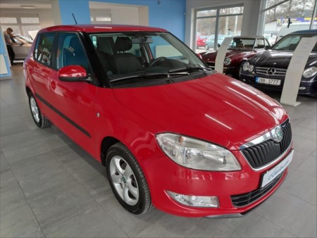 Škoda Fabia 1,2 TSI,ČR,SERVISKA