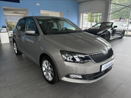 Škoda Fabia 1,2   TSI 66kW,JOY,1.MAJ,SERVISKA