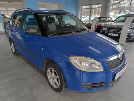 Škoda Fabia 1,4 SERVISNÍ KNÍŽKA, SADA KOL
