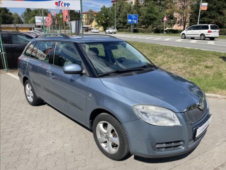 Škoda Fabia 1,4   2.MAJ. SERVISNÍ KNÍŽKA