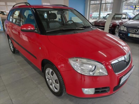 Škoda Fabia 1,6 SERVISNÍ KNÍŽKA