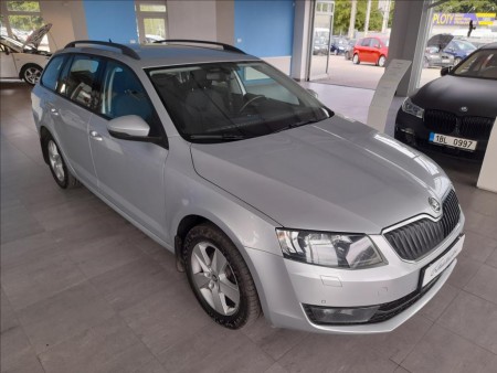 Škoda Octavia 1,6 TDI, ČR, 2.MAJ, SERVISKA