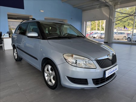 Škoda Fabia 1,2   TSI 77kW,1.MAJ,SERVISKA