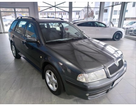 Škoda Octavia 1,6 MPI, SERVISNÍ KNÍŽKA