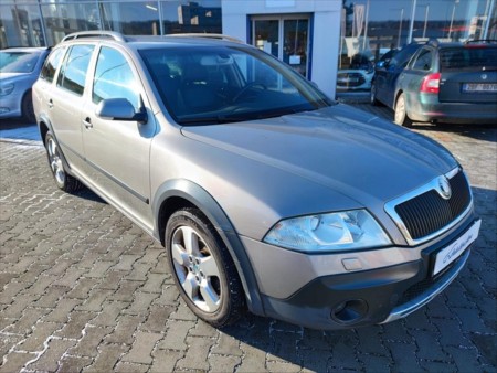 Škoda Octavia 2,0 SCOUT, 4X4, TDI