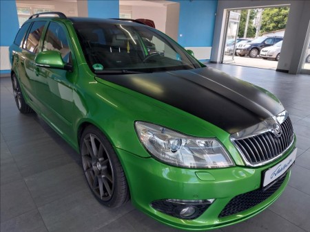 Škoda Octavia 2,0 RS,TDI,CR,150tkm,SERVISKA