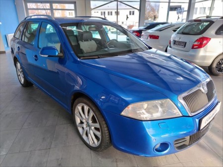 Škoda Octavia 2,0 RS 125 kW, ČR, SERVISKA