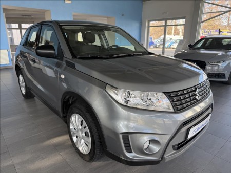 Suzuki Vitara 1,6   1.MAJ.,ČR,SERVISNÍ KNÍŽKA