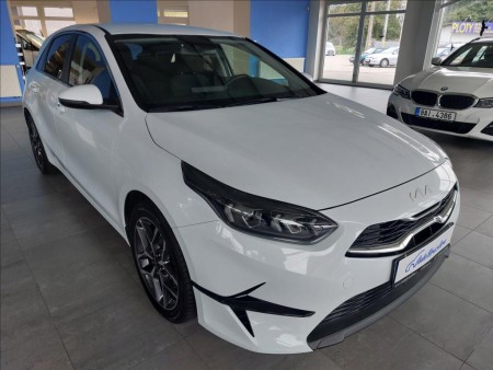 Kia Ceed 1,5 T-GDI,117kW,TOP,ČR,1.MAJ,ZÁRUK