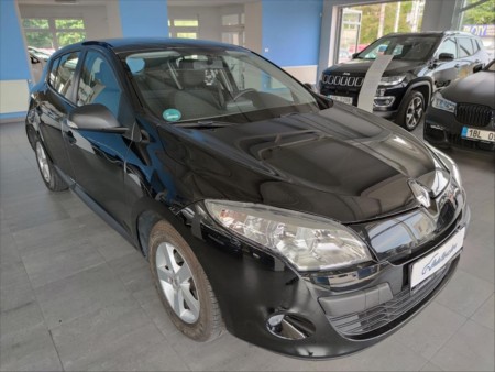 Renault Mégane 1,6 2.MAJITEL, SERVISKA