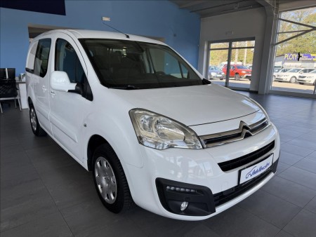 Citroën Berlingo 1,6   SERVISKA,1.MAJ,TAŽNÉ,3.MÍSTNÉ.