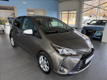 Toyota Yaris 1,5   1.MAJITEL, SERVIS, Y20