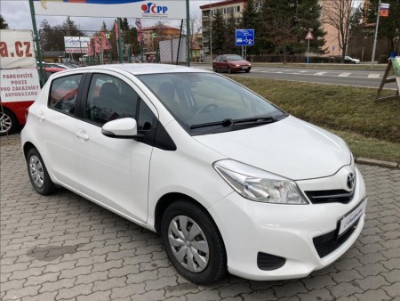 Toyota Yaris 1,0   PŮVOD ČR, SERVISKA