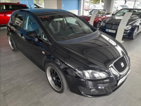 Seat Leon 1,2 TSI, SERVISKA, SADA KOL