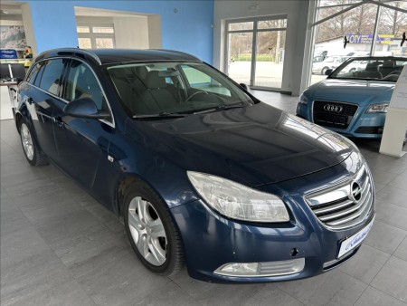Opel Insignia 2,0   CDTi,SERVISNÍ KNÍŽKA