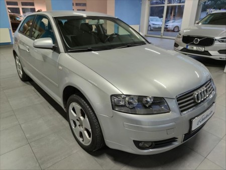 Audi A3 1,6 FSI 75kW,ČR,AC,SADA KOL