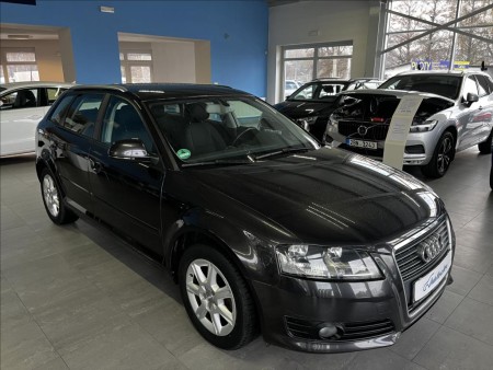 Audi A3 1,4 TFSI,SERVISKA,TAŽNÉ