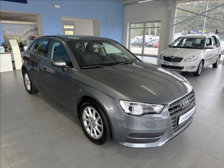 Audi A3 1,2   TFSI 81kW,ATTRACTION