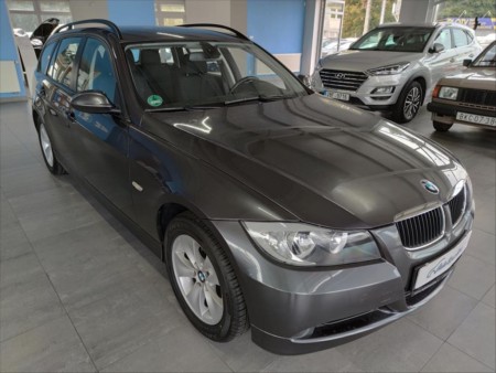 BMW Řada 3 2,0 318i,E91,SERVISNÍ KNÍŽKA