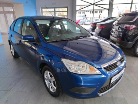 Ford Focus 1,4 2.MAJITEL, SERVISKA