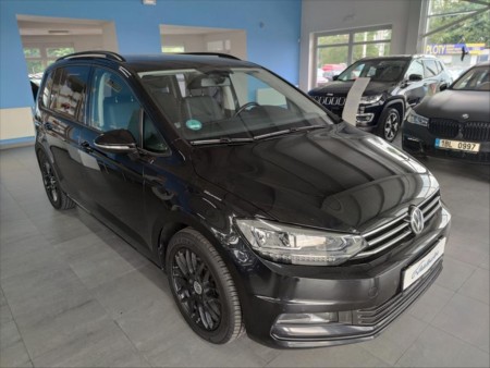 Volkswagen Touran 1,6 2.MAJITEL,SERVISKA