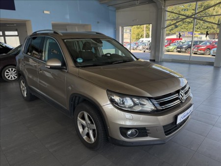 Volkswagen Tiguan 2,0   110KW,ČR,SERVISKA,4X4,DSG