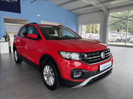 Volkswagen T-Cross 1,0   TSI 70kW,LIFE,SERVISKA