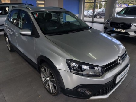 Volkswagen Polo 1,6 TDI,CROSS,DRUHÁ SADA KOL