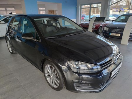 Volkswagen Golf 1,4 1.MAJITEL,SERVISKA,HIGHLINE.