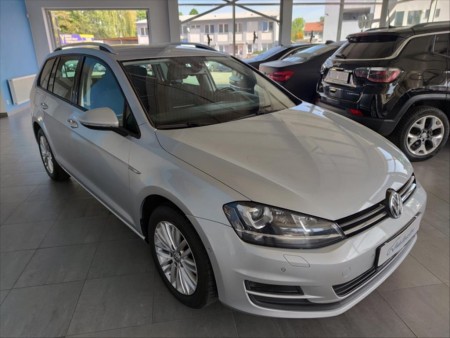Volkswagen Golf 1,6 DPH, SERVISKA, 2.MAJITEL