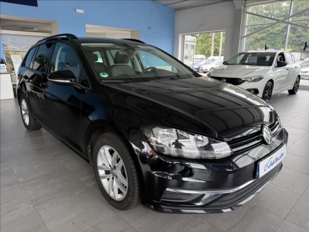 Volkswagen Golf 1,6   TDI 85kW,1.MAJ,SERVISKA